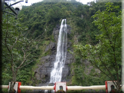 烏來泡湯